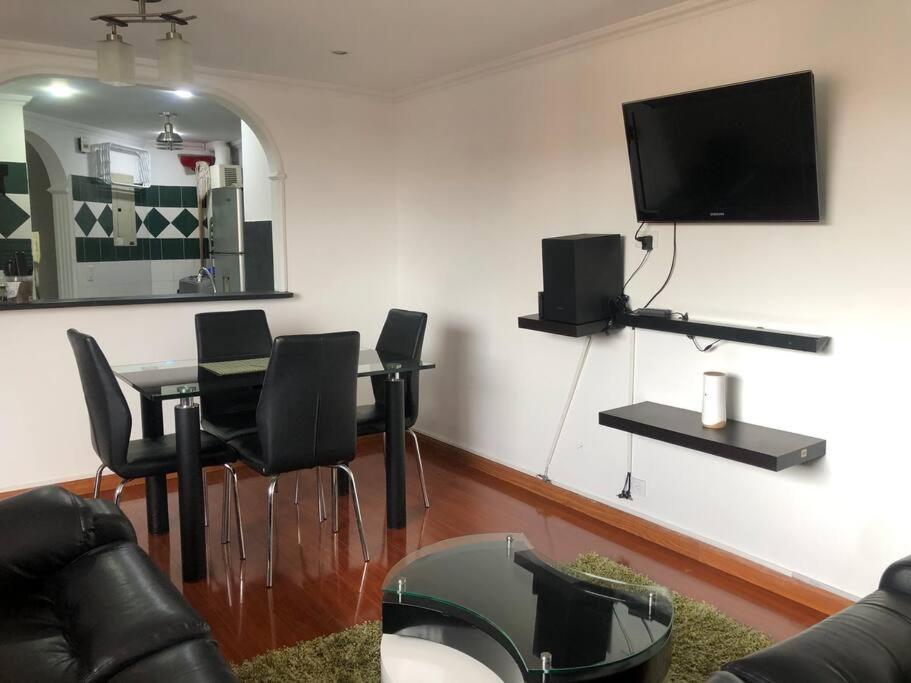 Apartamento 404 Apartment *